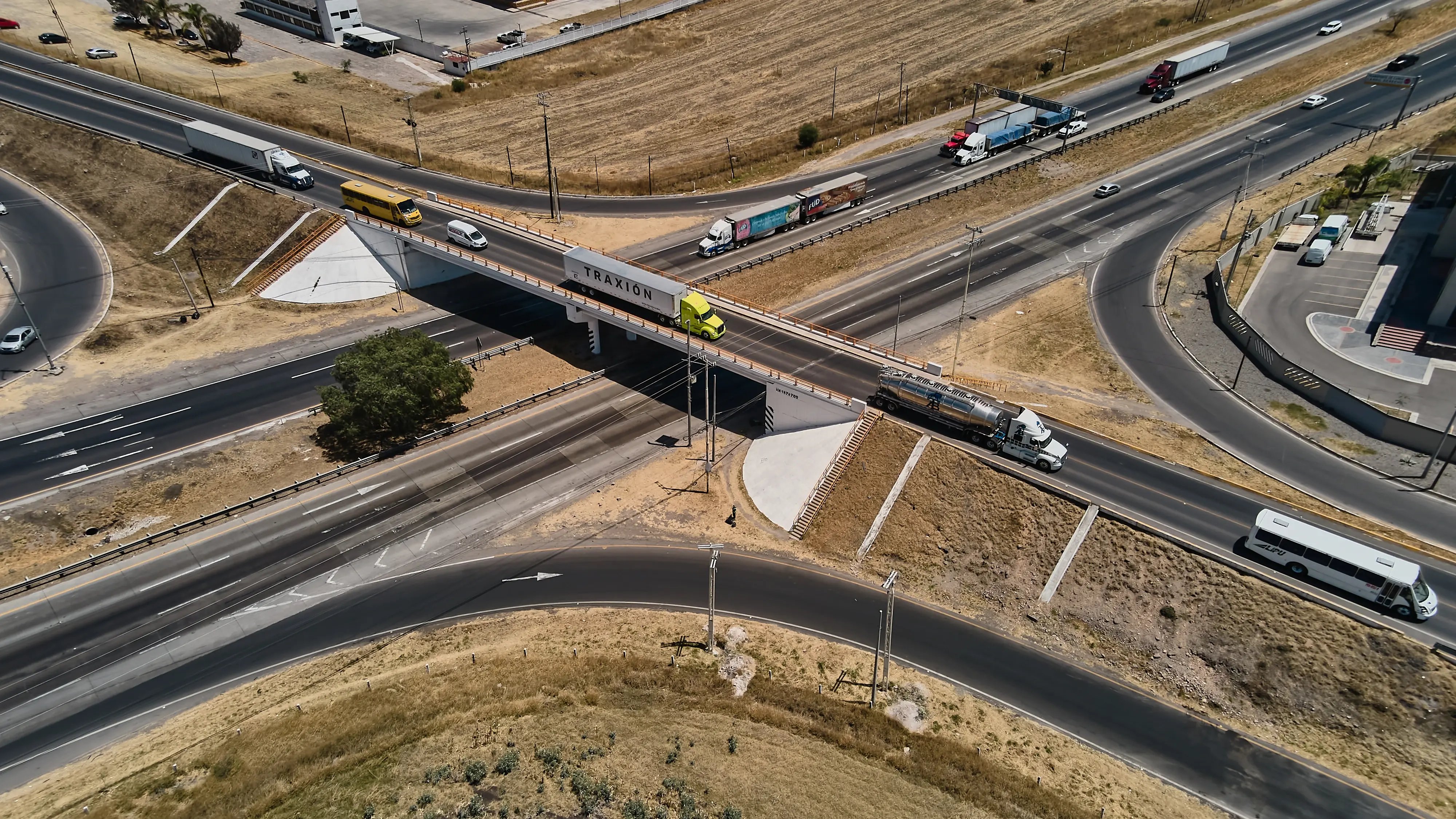 5-estrategias-que-te-ayudaran-a-aumentar-tu-eficiencia-en-la-logistica-cross-border